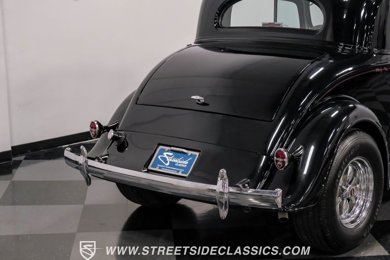 Chevrolet-Master-1935-Black-Beige-4