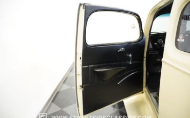 Chevrolet-Master-1936-Cream-Black-16