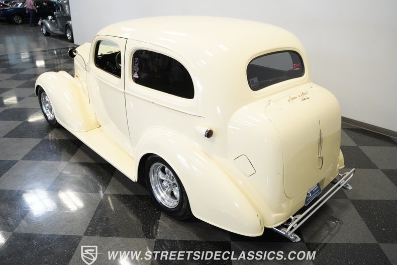 Chevrolet-Master-1936-Cream-Black-18