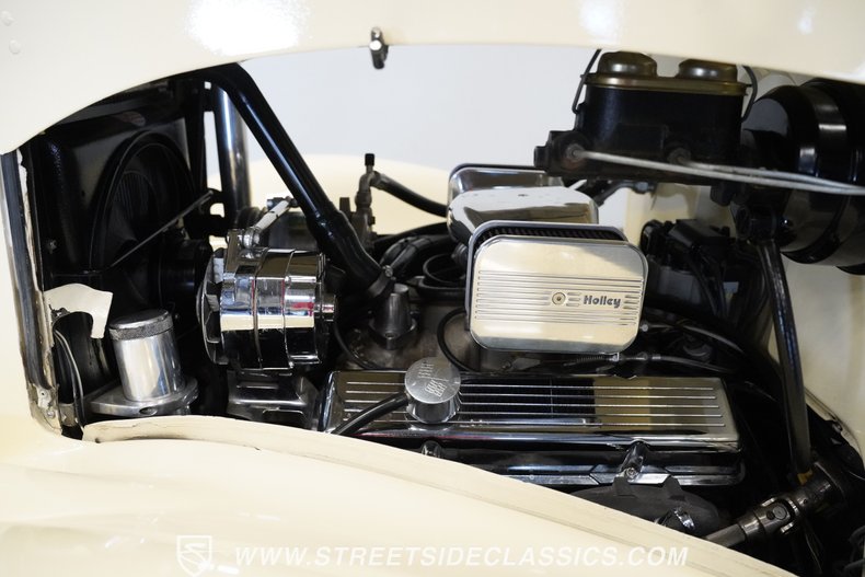 Chevrolet-Master-1936-Cream-Black-2