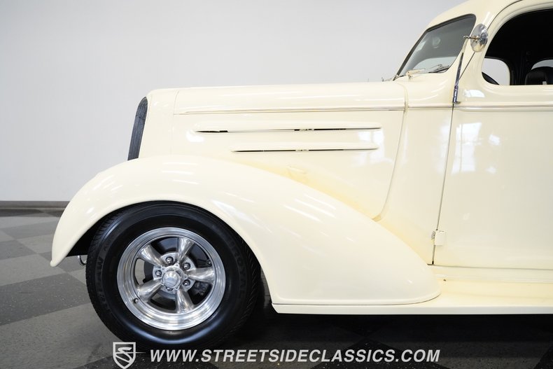 Chevrolet-Master-1936-Cream-Black-20