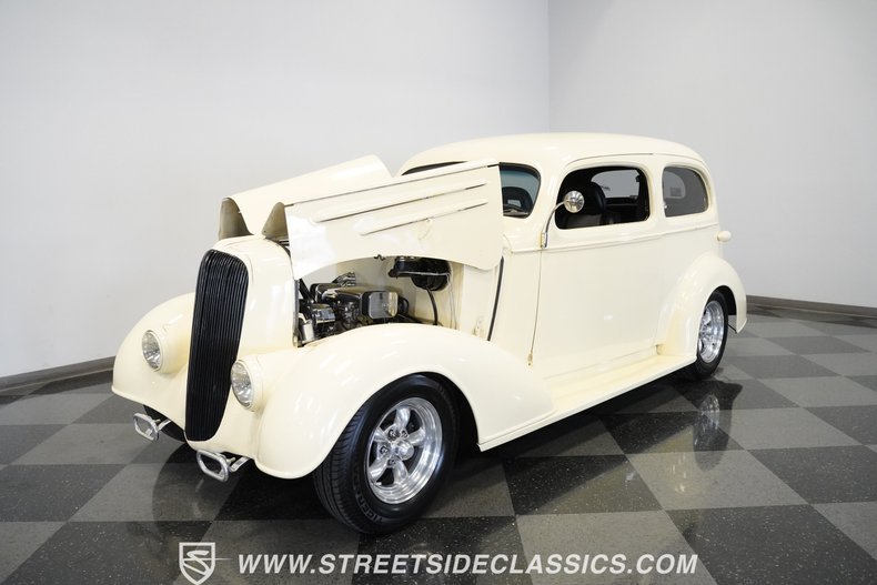 Chevrolet-Master-1936-Cream-Black-23