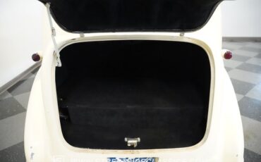 Chevrolet-Master-1936-Cream-Black-27