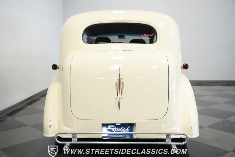 Chevrolet-Master-1936-Cream-Black-31