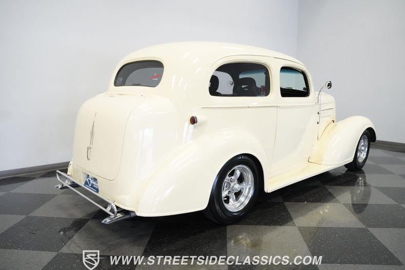 Chevrolet-Master-1936-Cream-Black-33