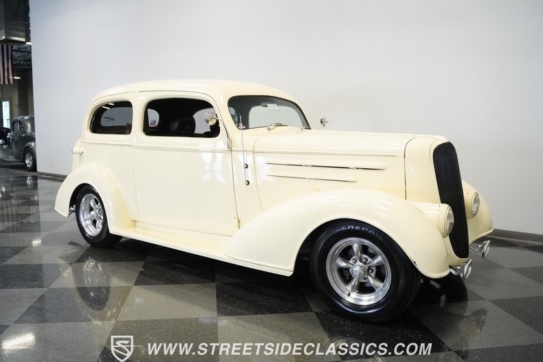 Chevrolet-Master-1936-Cream-Black-37