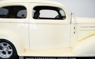 Chevrolet-Master-1936-Cream-Black-47