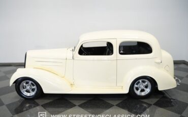 Chevrolet-Master-1936-Cream-Black-6