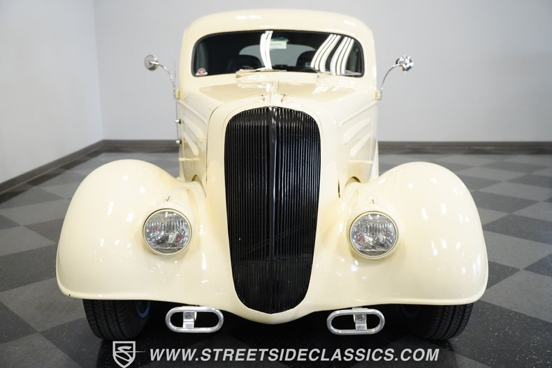 Chevrolet-Master-1936-Cream-Black-8