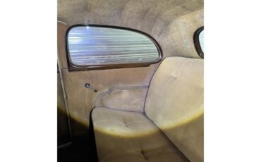 Chevrolet-Master-1937-Burgundy-Beige-14