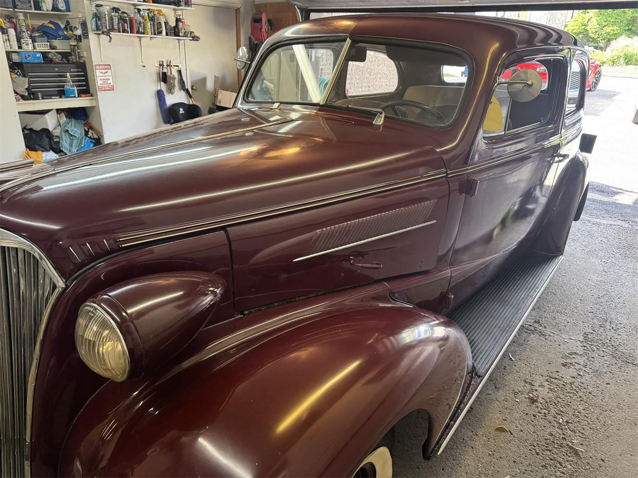Chevrolet-Master-1937-Burgundy-Beige-8