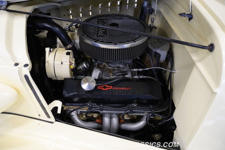 Chevrolet-Master-1938-Butternut-Yellow-Tan-2