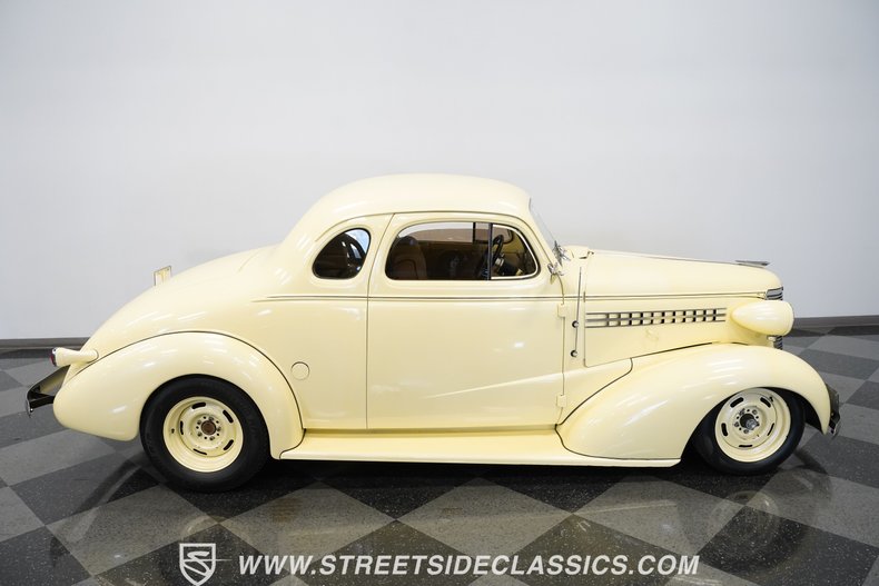 Chevrolet-Master-1938-Butternut-Yellow-Tan-20