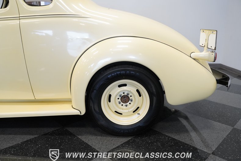 Chevrolet-Master-1938-Butternut-Yellow-Tan-21