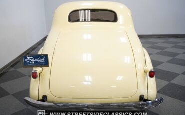 Chevrolet-Master-1938-Butternut-Yellow-Tan-33