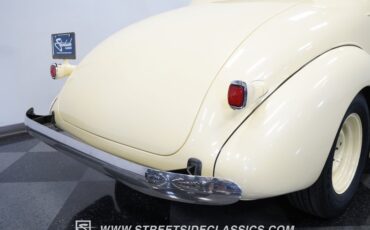 Chevrolet-Master-1938-Butternut-Yellow-Tan-35
