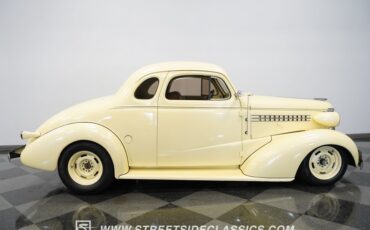 Chevrolet-Master-1938-Butternut-Yellow-Tan-37