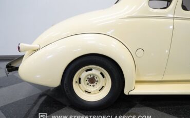Chevrolet-Master-1938-Butternut-Yellow-Tan-39