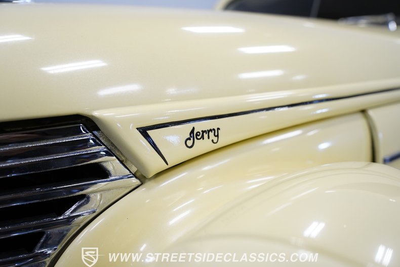Chevrolet-Master-1938-Butternut-Yellow-Tan-42