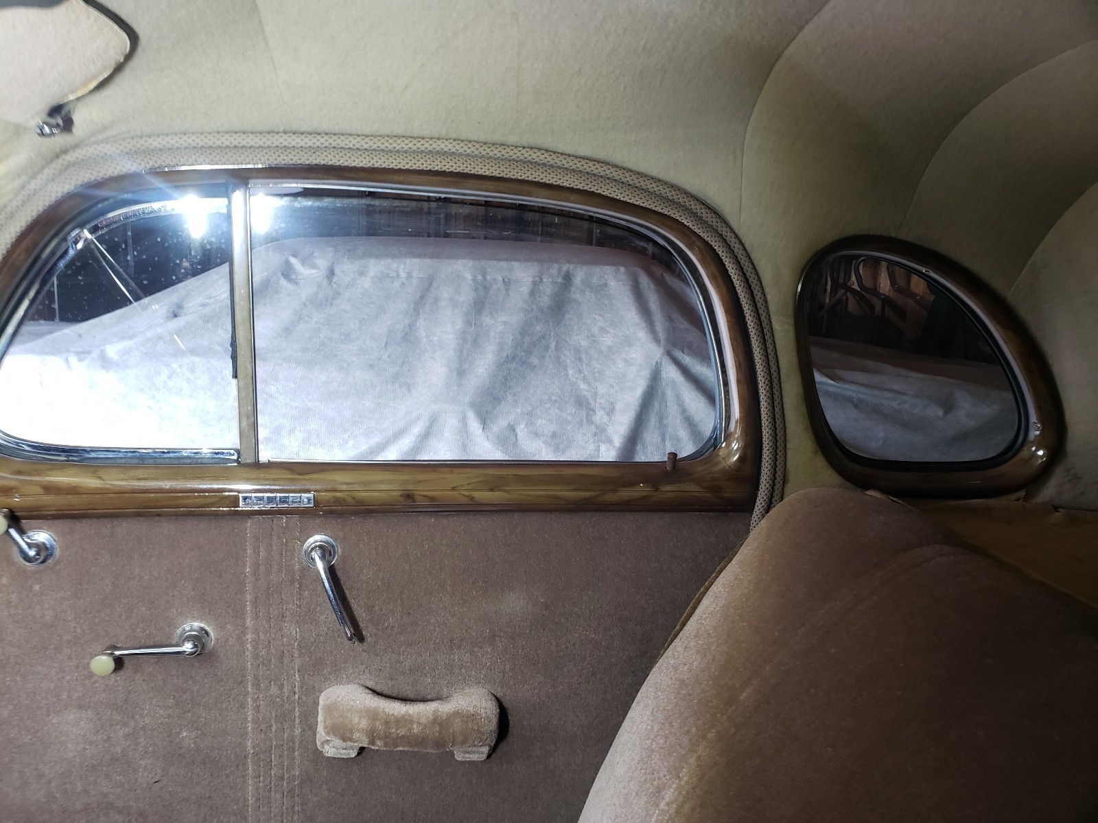 Chevrolet-Master-Deluxe-1938-11