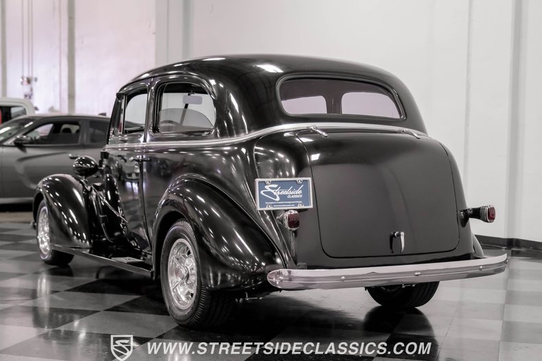 Chevrolet-Master-deluxe-1937-Black-Metallic-Black-19