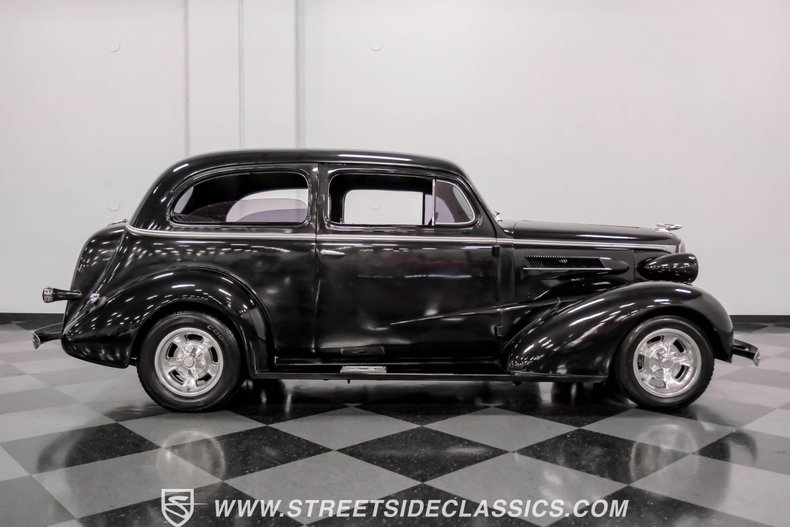 Chevrolet-Master-deluxe-1937-Black-Metallic-Black-23