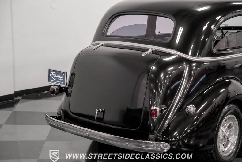 Chevrolet-Master-deluxe-1937-Black-Metallic-Black-34