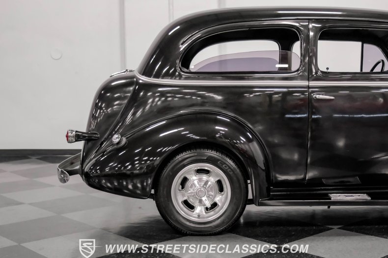 Chevrolet-Master-deluxe-1937-Black-Metallic-Black-38