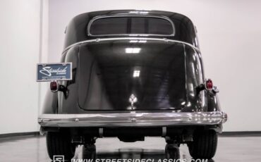 Chevrolet-Master-deluxe-1937-Black-Metallic-Black-42