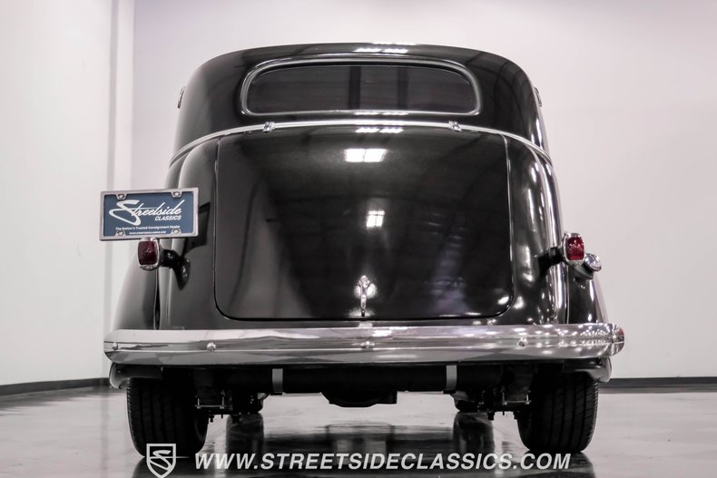 Chevrolet-Master-deluxe-1937-Black-Metallic-Black-42