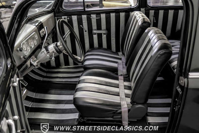 Chevrolet-Master-deluxe-1937-Black-Metallic-Black-5