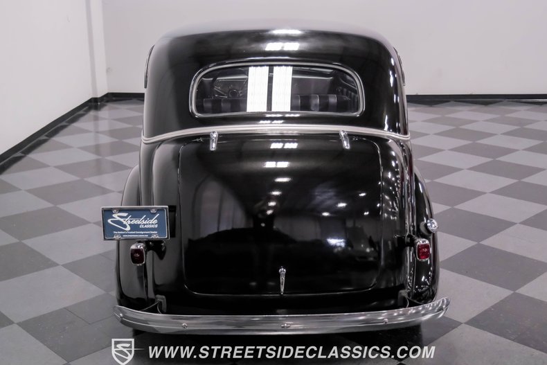 Chevrolet-Master-deluxe-1937-Black-Metallic-Black-9