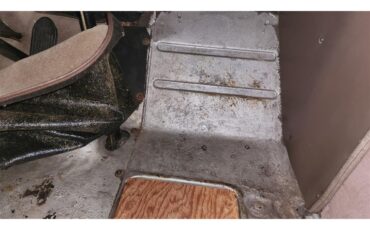 Chevrolet-Master-deluxe-1937-Black-Tan-14