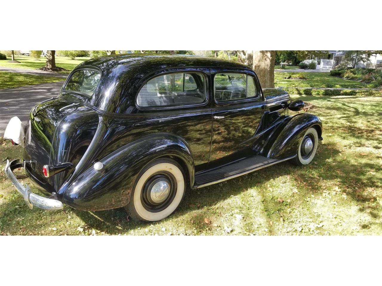 Chevrolet-Master-deluxe-1937-Black-Tan-18