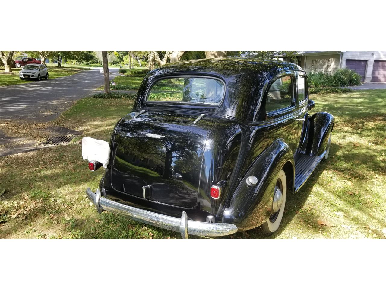 Chevrolet-Master-deluxe-1937-Black-Tan-19