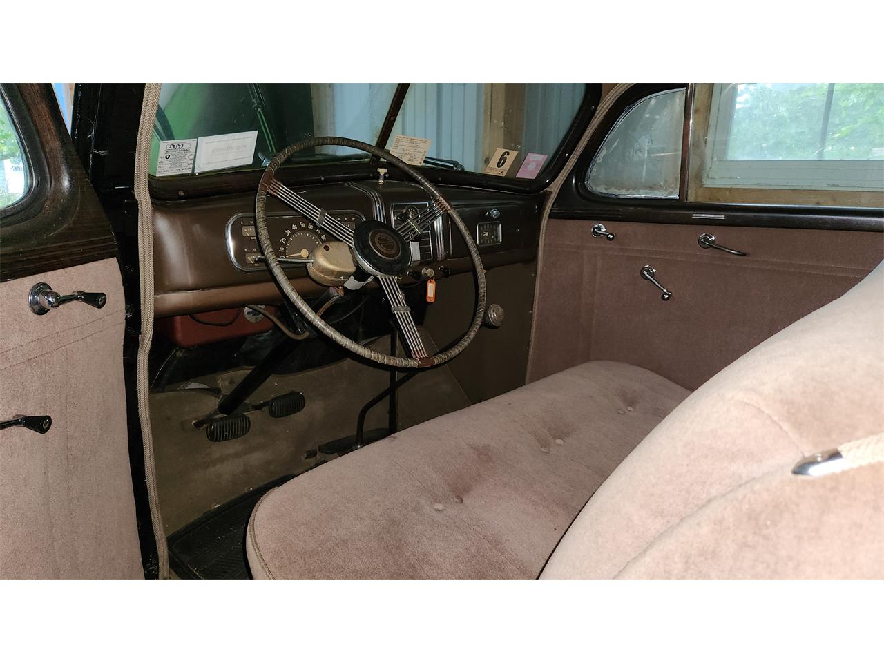 Chevrolet-Master-deluxe-1937-Black-Tan-22