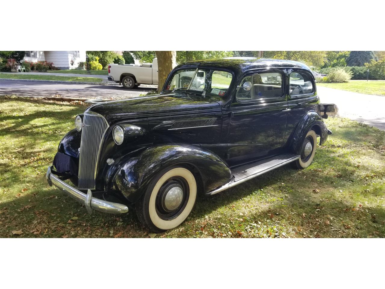 Chevrolet-Master-deluxe-1937-Black-Tan-32