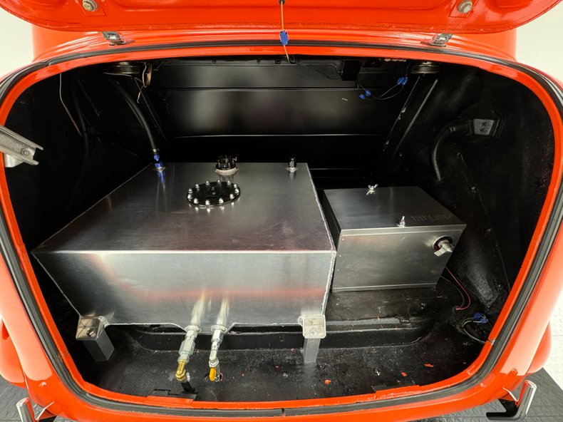 Chevrolet-Master-deluxe-1938-Orange-Gray-44