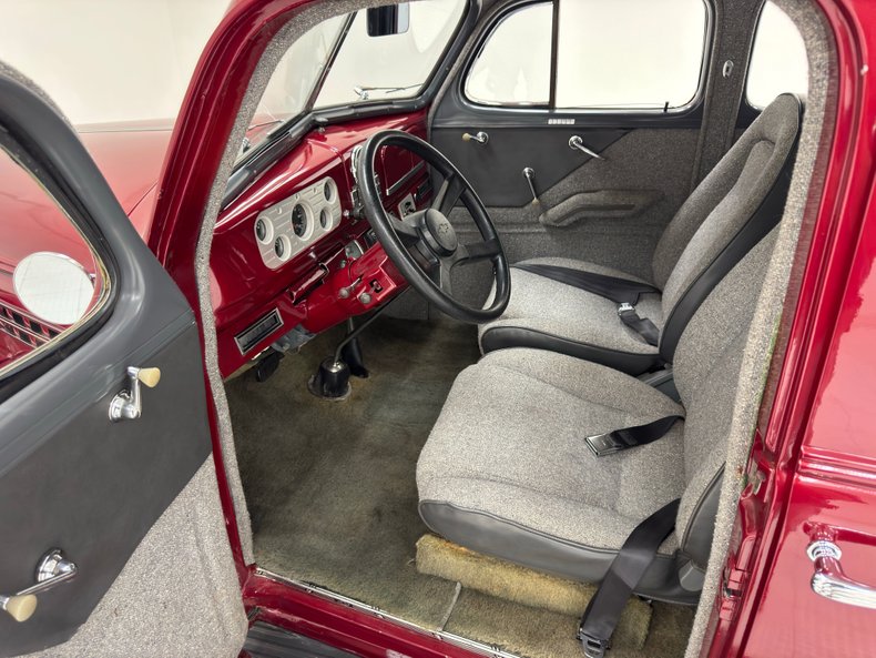 Chevrolet-Master-deluxe-1938-Ruby-Red-Metallic-Gray-8