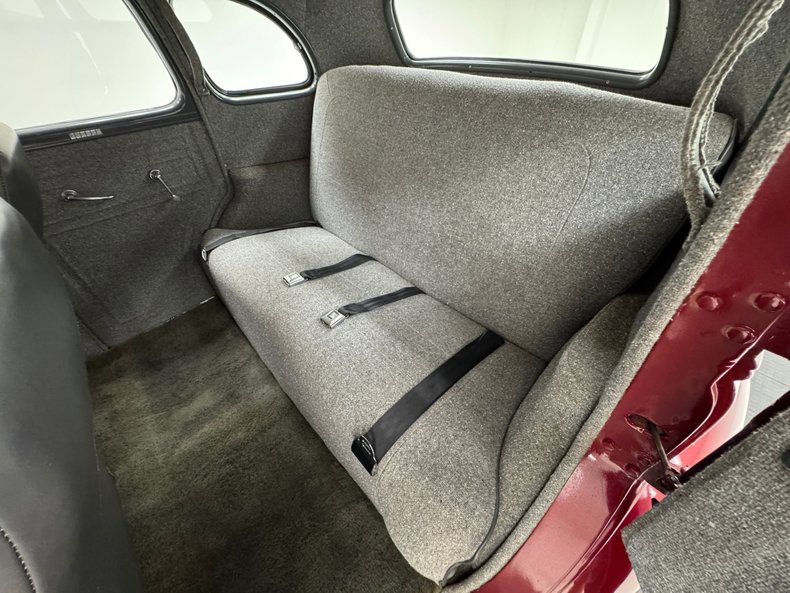 Chevrolet-Master-deluxe-1938-Ruby-Red-Metallic-Gray-9