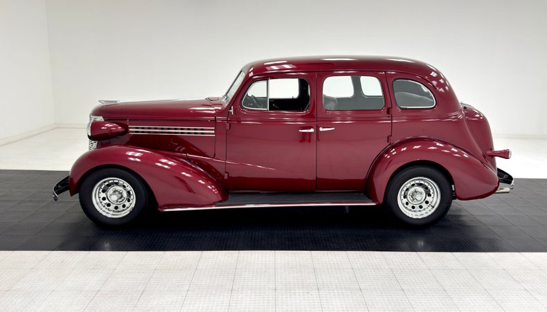 Chevrolet-Master-deluxe-1938-Ruby-Red-Metallic-Gray