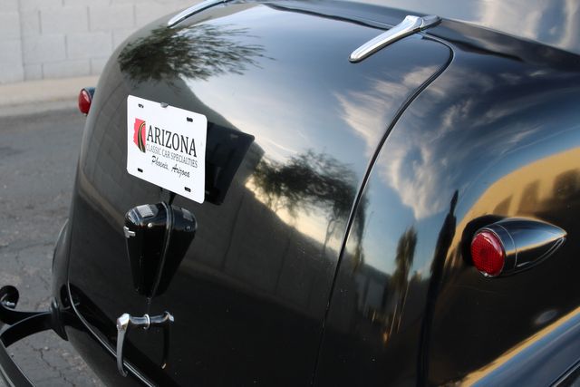 Chevrolet-Master-deluxe-1939-Black-Gray-2