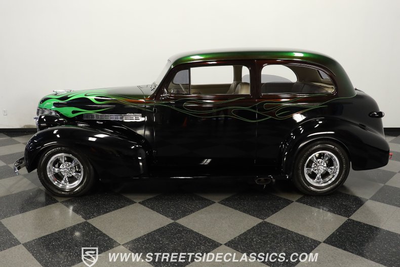 Chevrolet-Master-deluxe-1939-Black-Oyster-1
