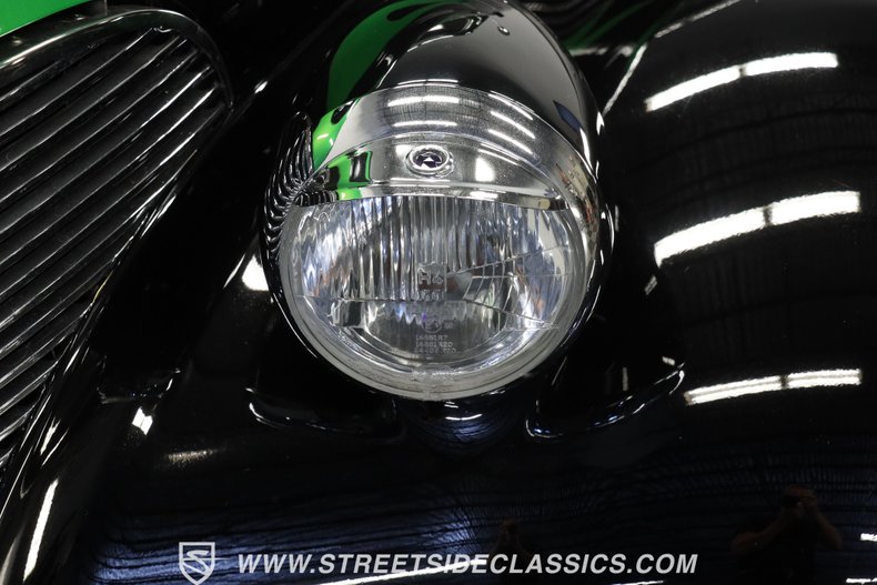 Chevrolet-Master-deluxe-1939-Black-Oyster-18