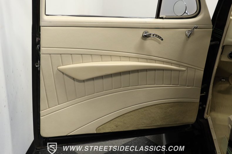 Chevrolet-Master-deluxe-1939-Black-Oyster-37