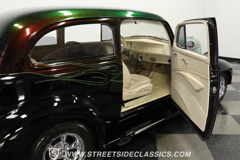 Chevrolet-Master-deluxe-1939-Black-Oyster-47