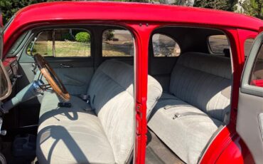 Chevrolet-Master-deluxe-1939-Red-Gray-4