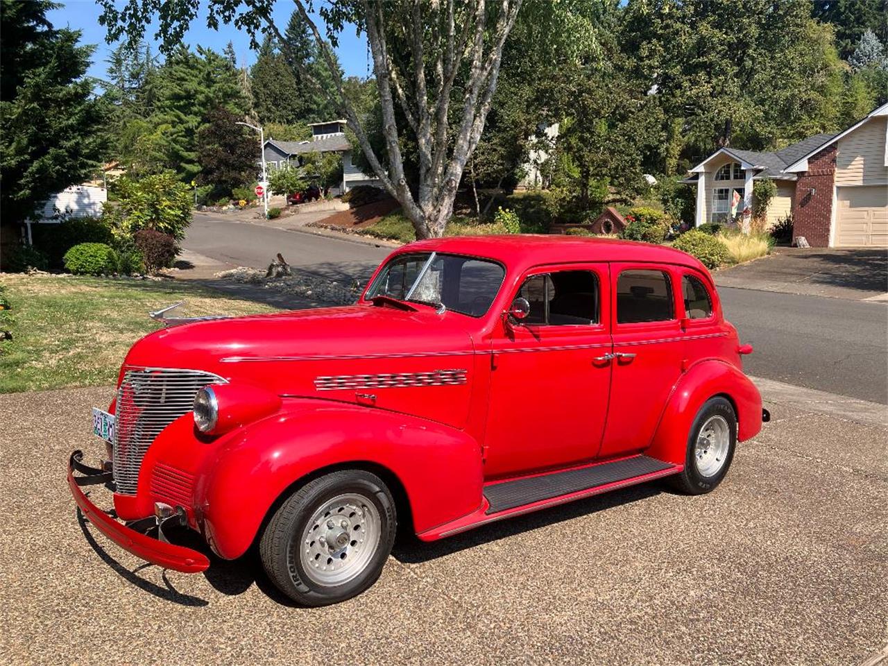 Chevrolet-Master-deluxe-1939-Red-Gray
