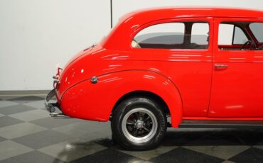 Chevrolet-Master-deluxe-1940-Race-Red-Cream-15