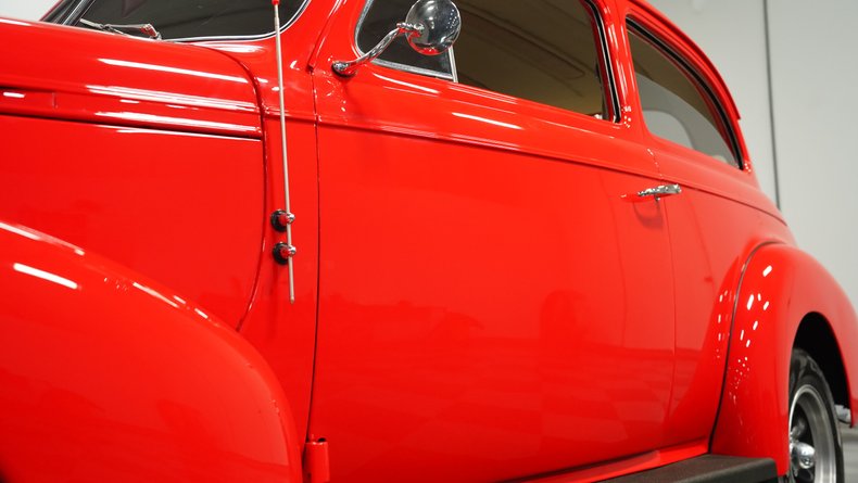 Chevrolet-Master-deluxe-1940-Race-Red-Cream-20